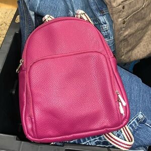NWOT thirty one mini backpack berry color